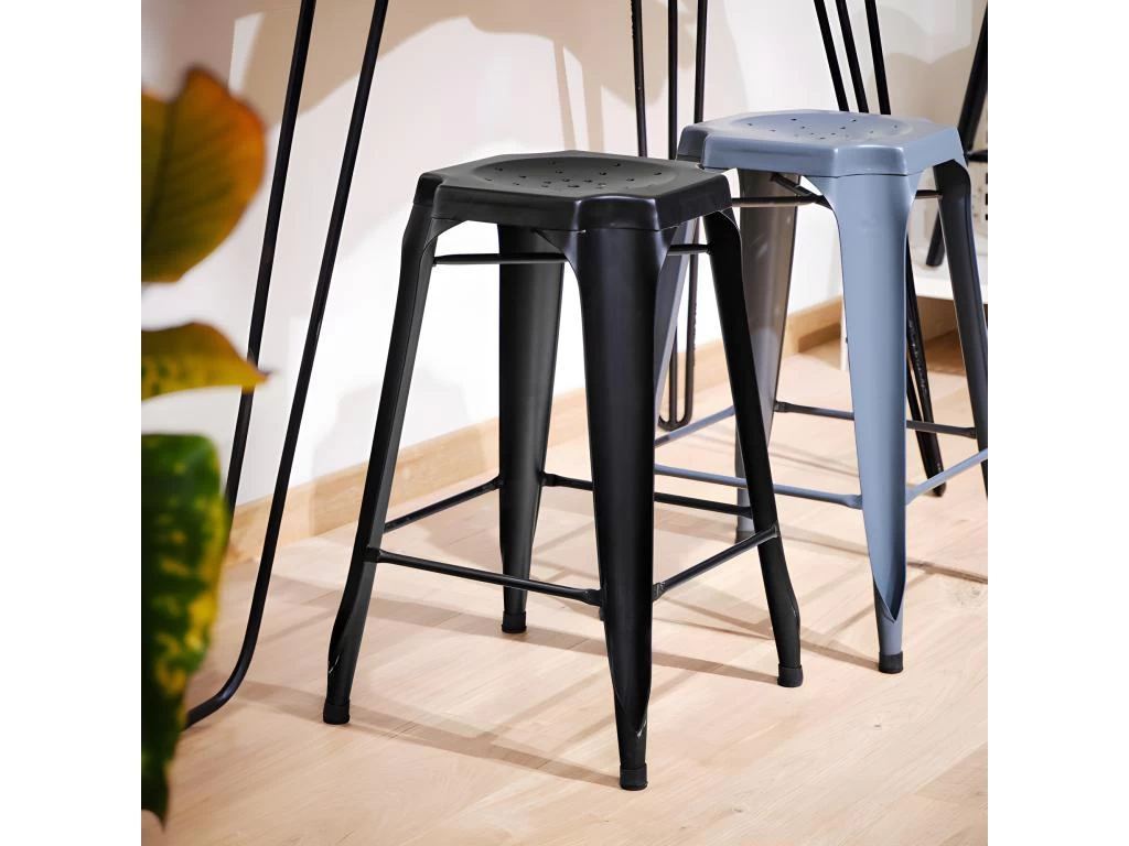 Lot 2 Tabourets De Bar H.65 Cm Métal Noir Et Perforations - METALICA 4 Lot 2 Tabourets De Bar H.65 Cm Métal Noir Et Perforations - METALICA – Image 2